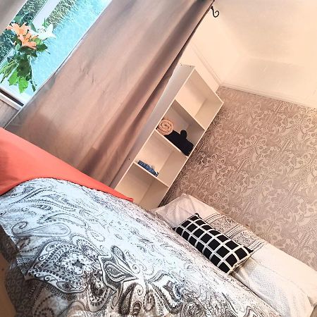 Rome Guest House Лестър Екстериор снимка
