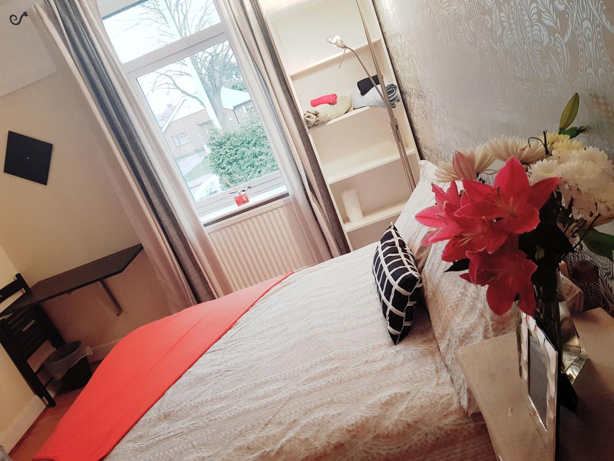 Rome Guest House Лестър Екстериор снимка